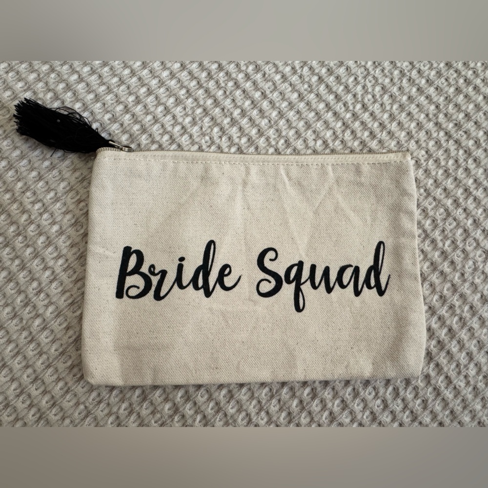 SET OF 4 CANVAS BRIDE SQUAD BAGS - Picture 6 of 7
